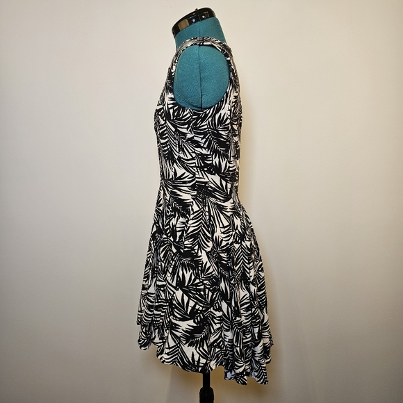 H&M black and white palm sleeveless viscose lined flare high-low mini dress sz 6 - Picture 7 of 8